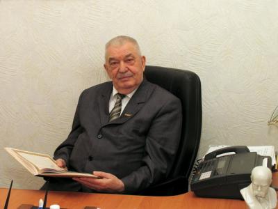 Дарунок бібліотеці від М. І. Бушина